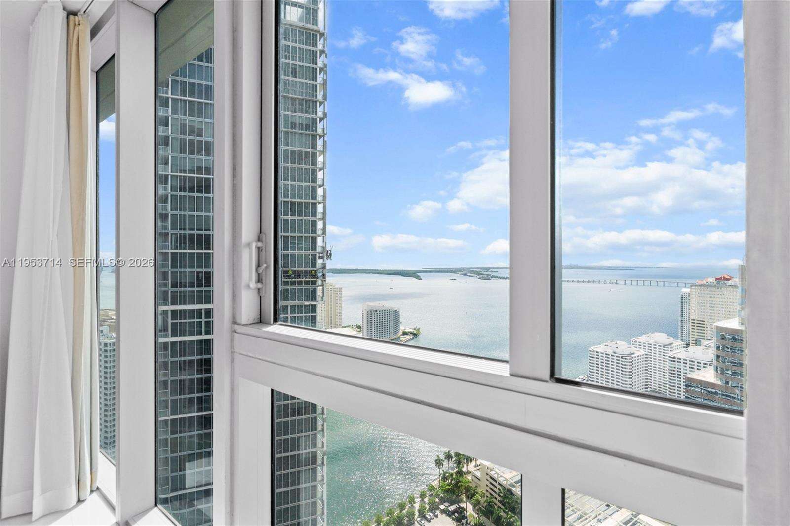 ICON BRICKELL CONDO NO 3 - 485 Brickell Ave, Miami, FL 33131 | Picture 40