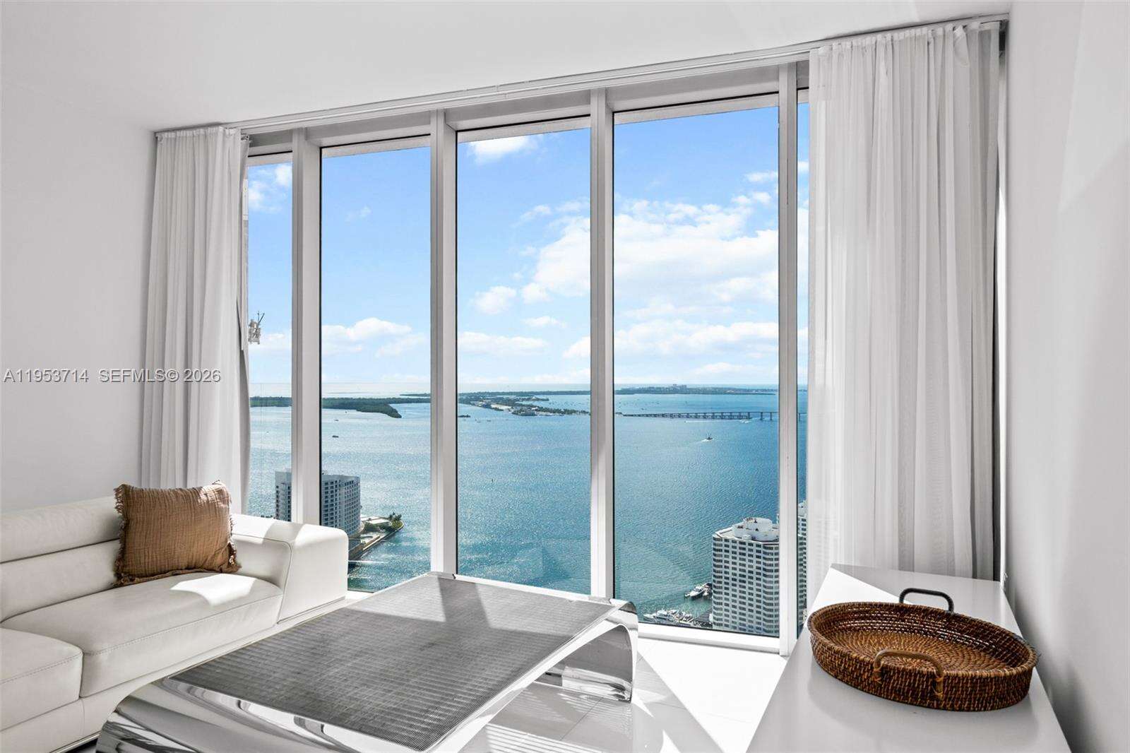 ICON BRICKELL CONDO NO 3 - 485 Brickell Ave, Miami, FL 33131 | Picture 5