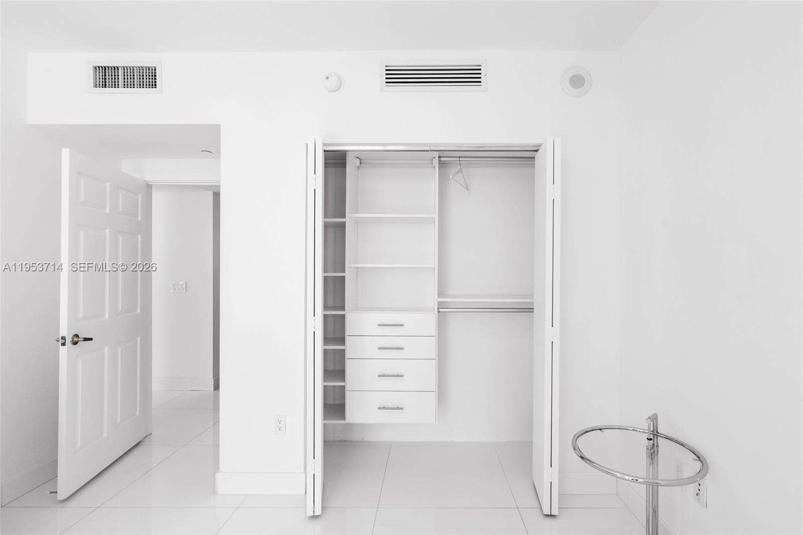 ICON BRICKELL CONDO NO 3 - 485 Brickell Ave, Miami, FL 33131 | Picture 53