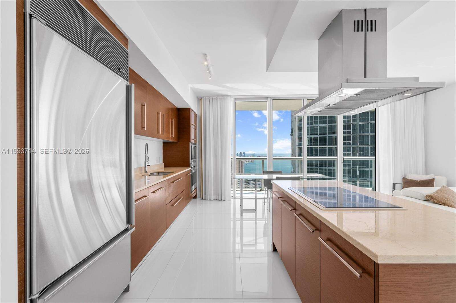 ICON BRICKELL CONDO NO 3 - 485 Brickell Ave, Miami, FL 33131 | Picture 9
