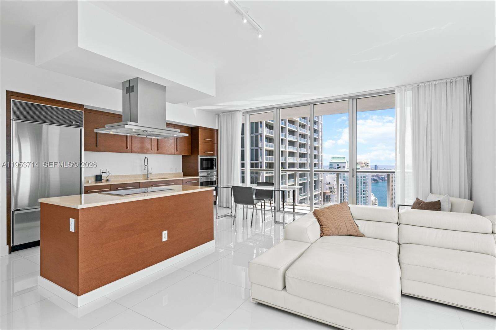 ICON BRICKELL CONDO NO 3 - 485 Brickell Ave, Miami, FL 33131 | Picture 10