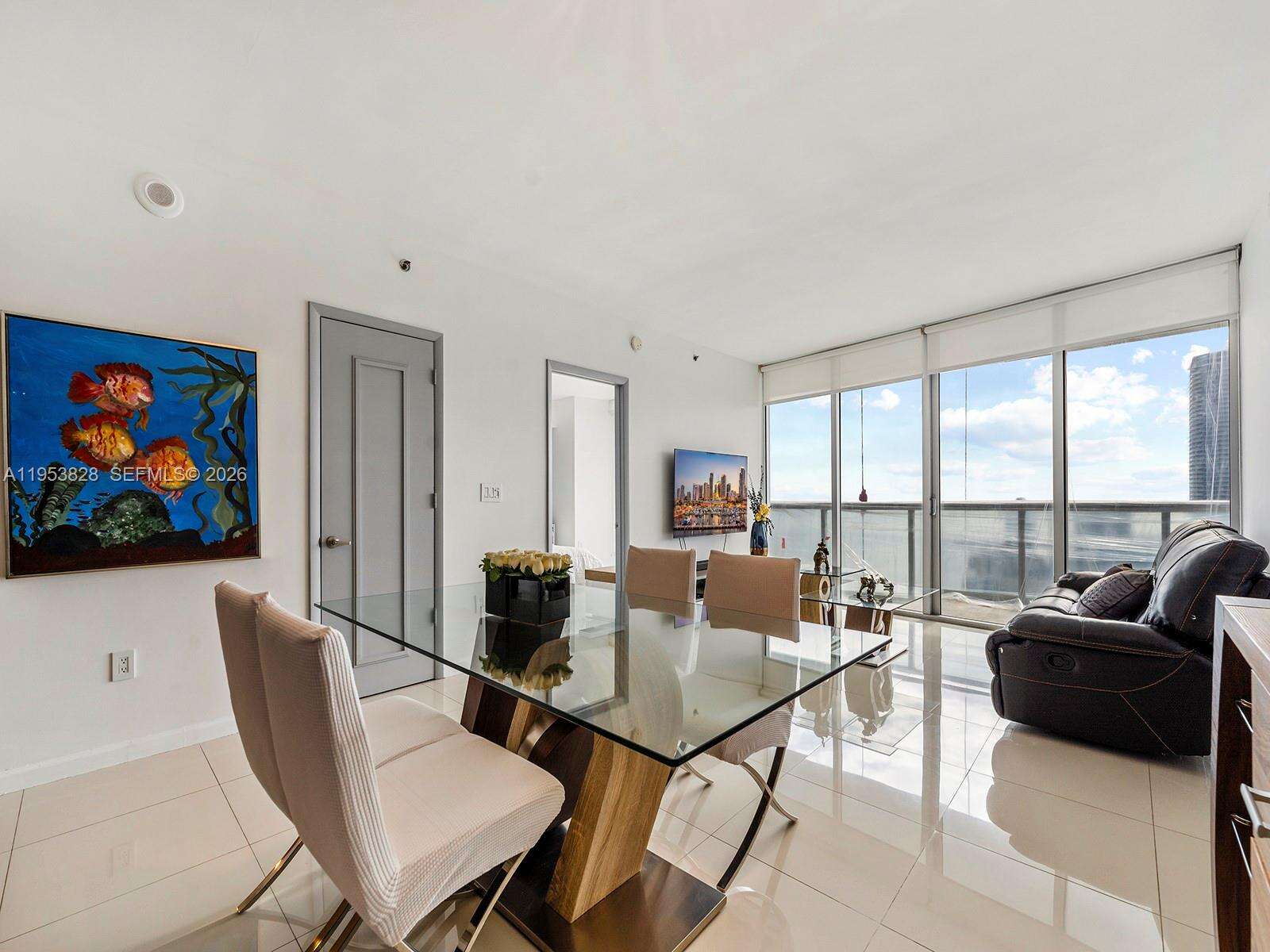 ICON BRICKELL NO TWO - 495 Brickell Ave, Miami, FL 33131 | Picture 5