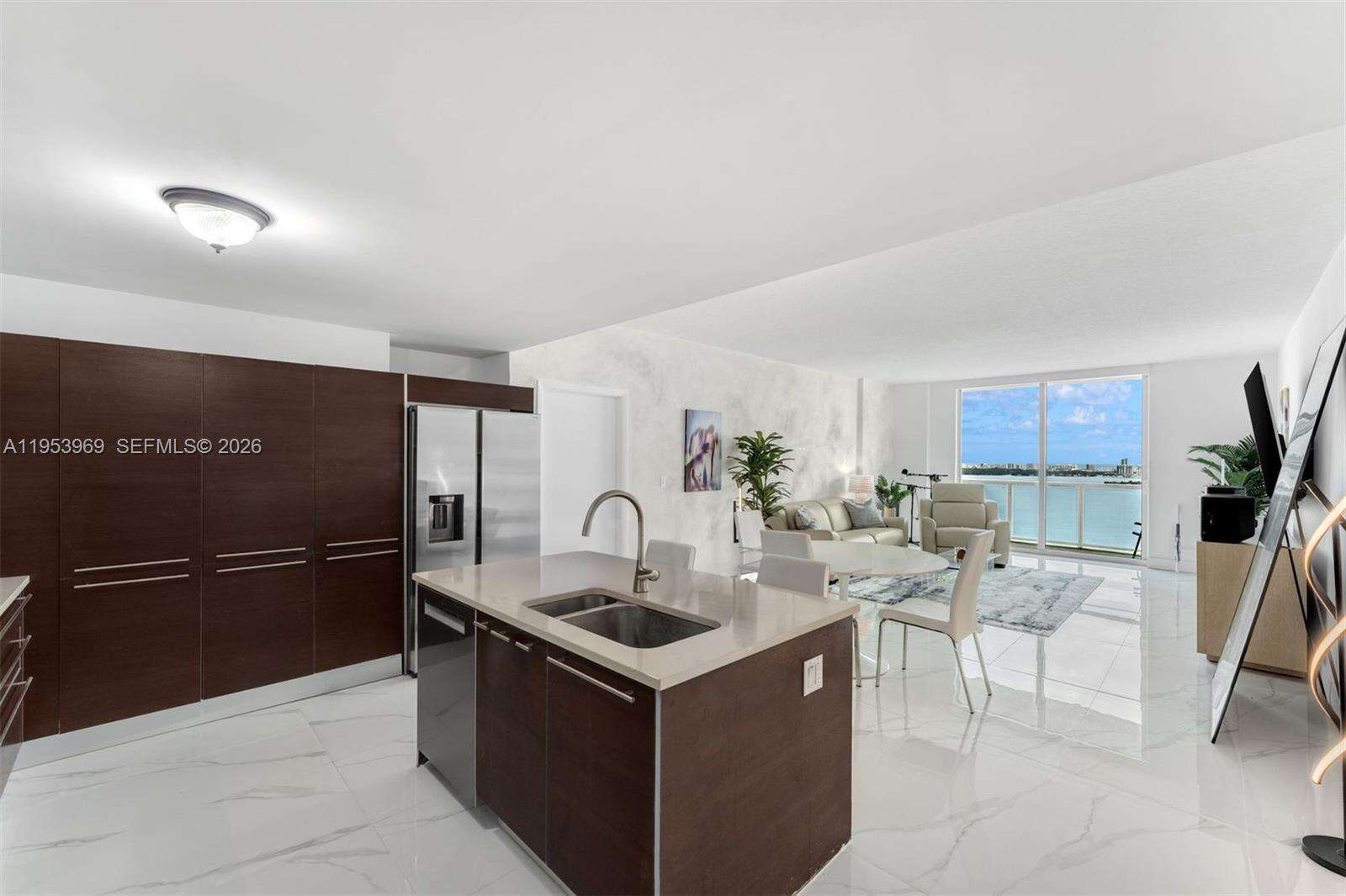 Quantum On The Bay at 1900 Bayshore Dr, Miami, FL 33132 - For Sale photo 3