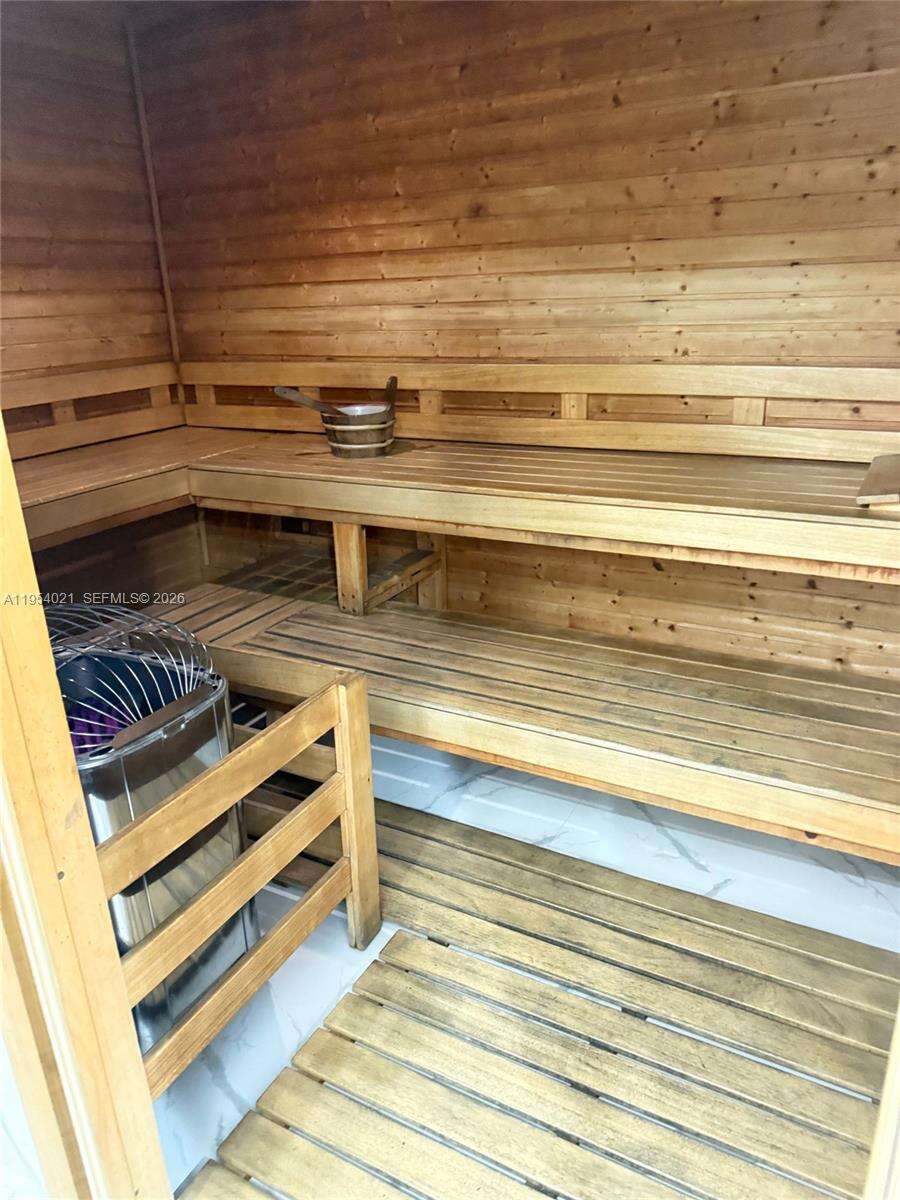 BLUE - 601 36 St, Miami, FL 33137 | Picture 31