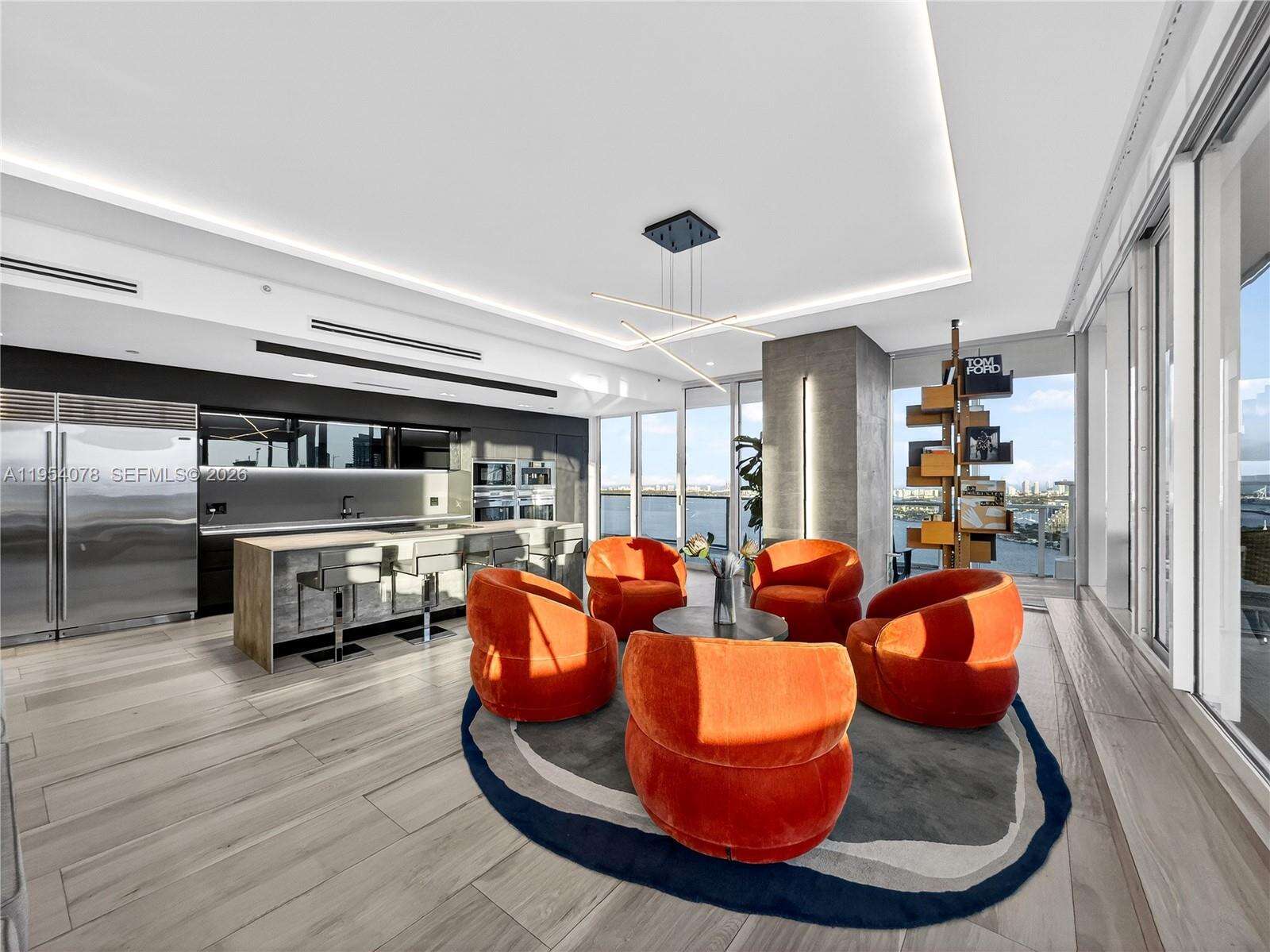 PARAMOUNT BAY - 2020 Bayshore Dr, Miami, FL 33137 | Picture 11