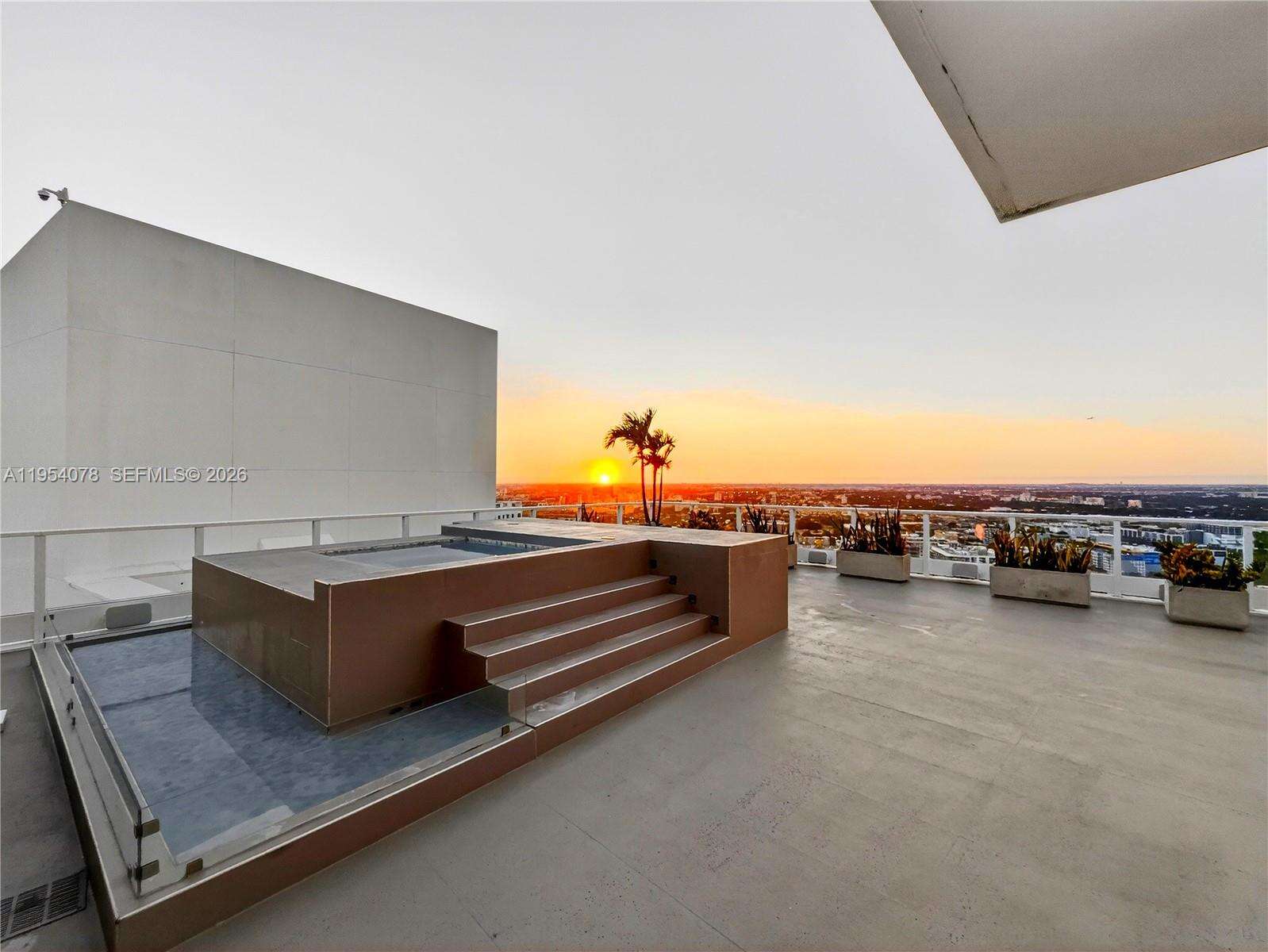 PARAMOUNT BAY - 2020 Bayshore Dr, Miami, FL 33137 | Picture 21