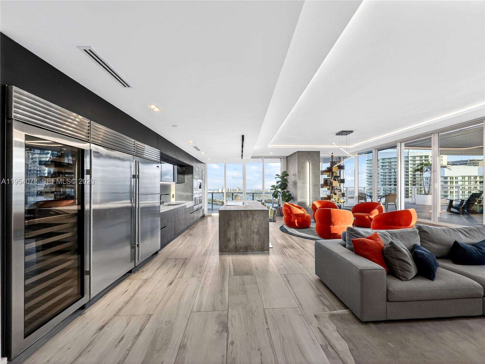 PARAMOUNT BAY - 2020 Bayshore Dr, Miami, FL 33137 | Picture 23