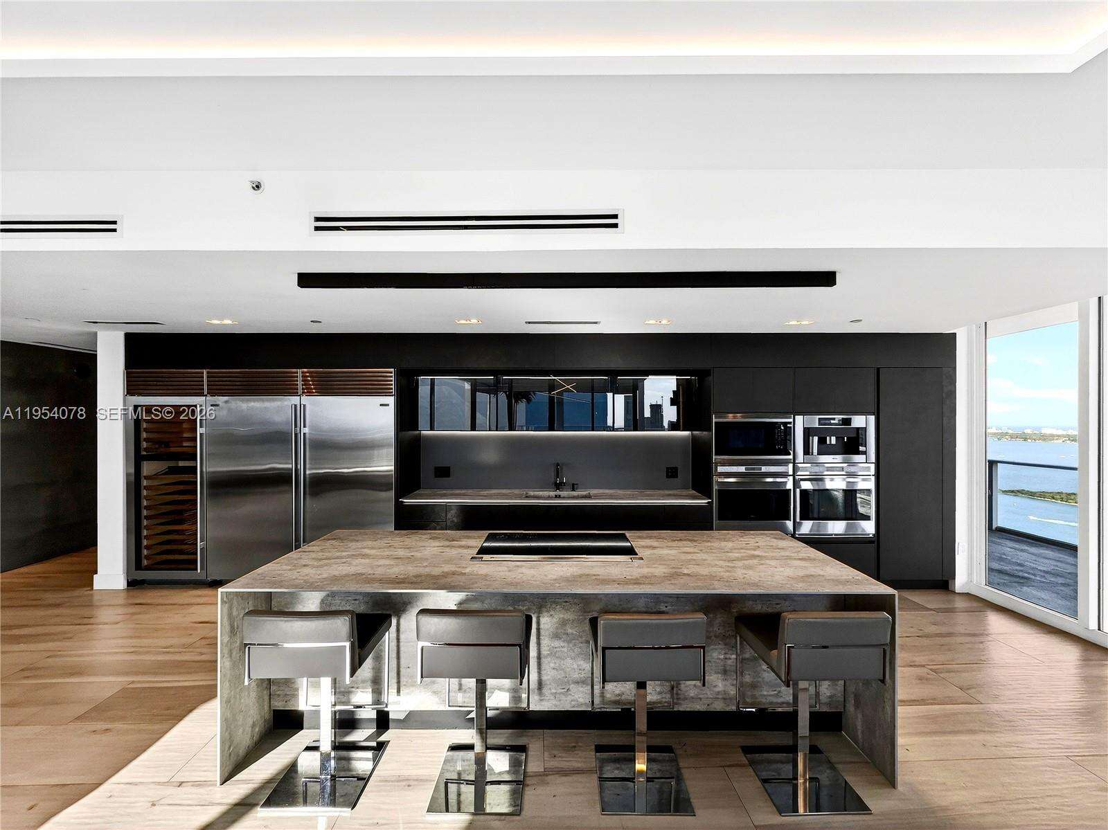 PARAMOUNT BAY - 2020 Bayshore Dr, Miami, FL 33137 | Picture 27