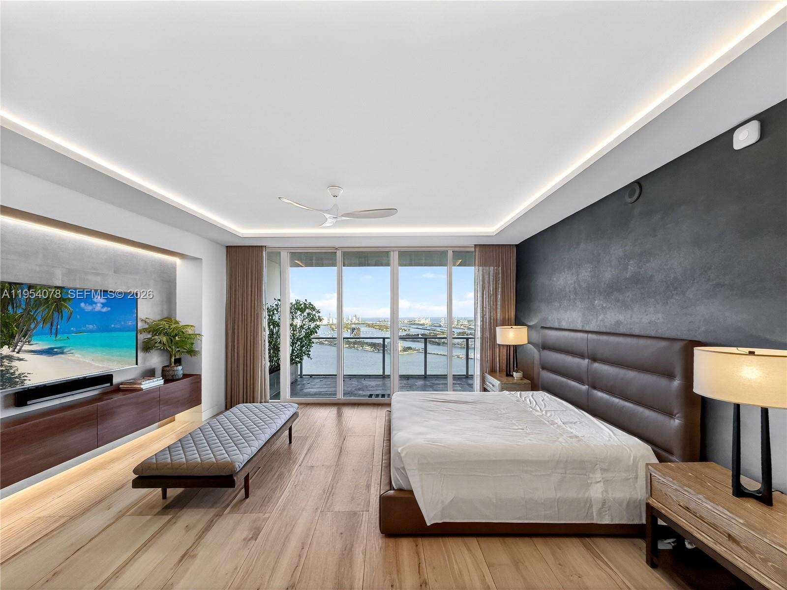 PARAMOUNT BAY - 2020 Bayshore Dr, Miami, FL 33137 | Picture 31