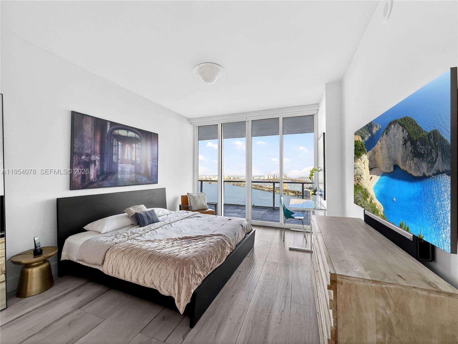 PARAMOUNT BAY - 2020 Bayshore Dr, Miami, FL 33137 | Picture 41