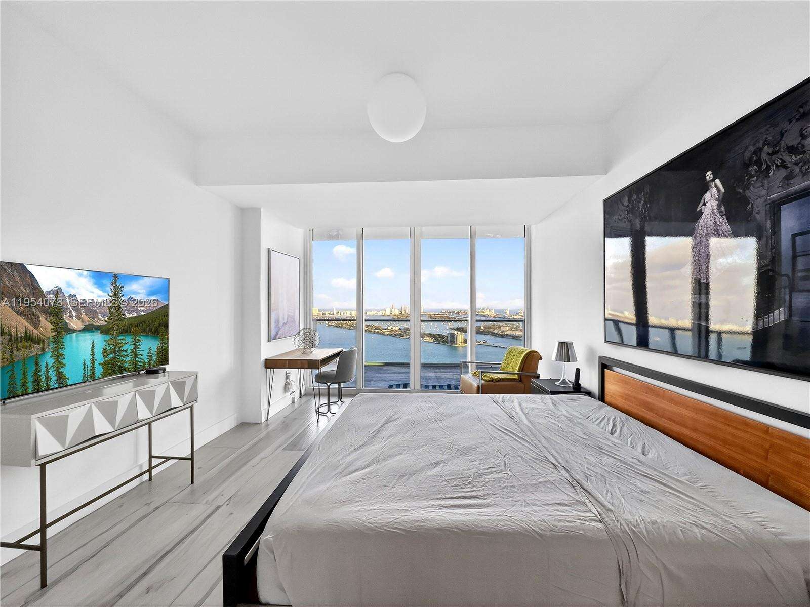 PARAMOUNT BAY - 2020 Bayshore Dr, Miami, FL 33137 | Picture 44