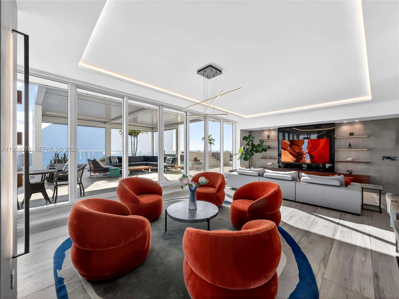 PARAMOUNT BAY - 2020 Bayshore Dr, Miami, FL 33137 | Picture 9