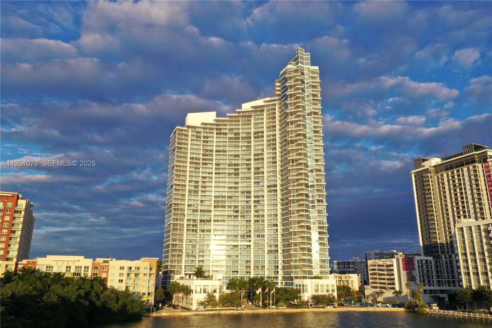 Paramount Bay at 2020 Bayshore Dr, Miami, FL 33137 - For Sale photo 84