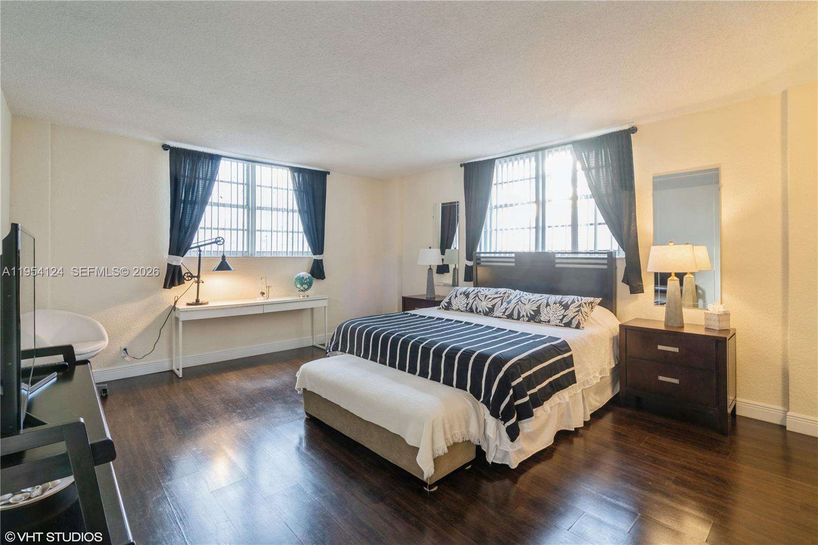 Sian Ocean Residences at 4001 Ocean Dr, Hollywood, FL 33019 - For Sale photo 2