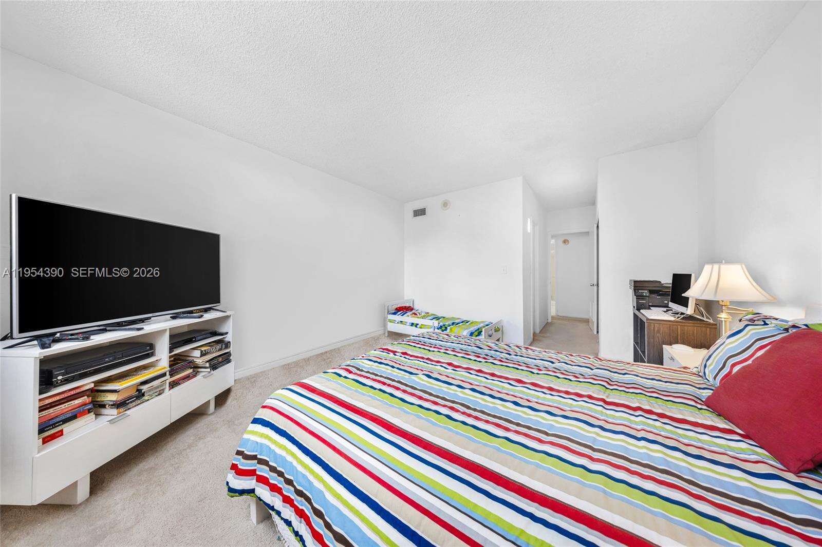 Ocean Reserve at 19370 Collins Ave, Sunny Isles Beach, FL 33160 - For Sale photo 18