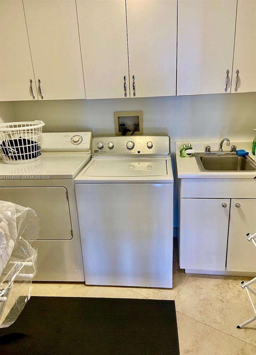 MAJESTIC TOWER AT BAL HARBOUR - 9601 Collins Ave, Bal Harbour, FL 33154 | Picture 34