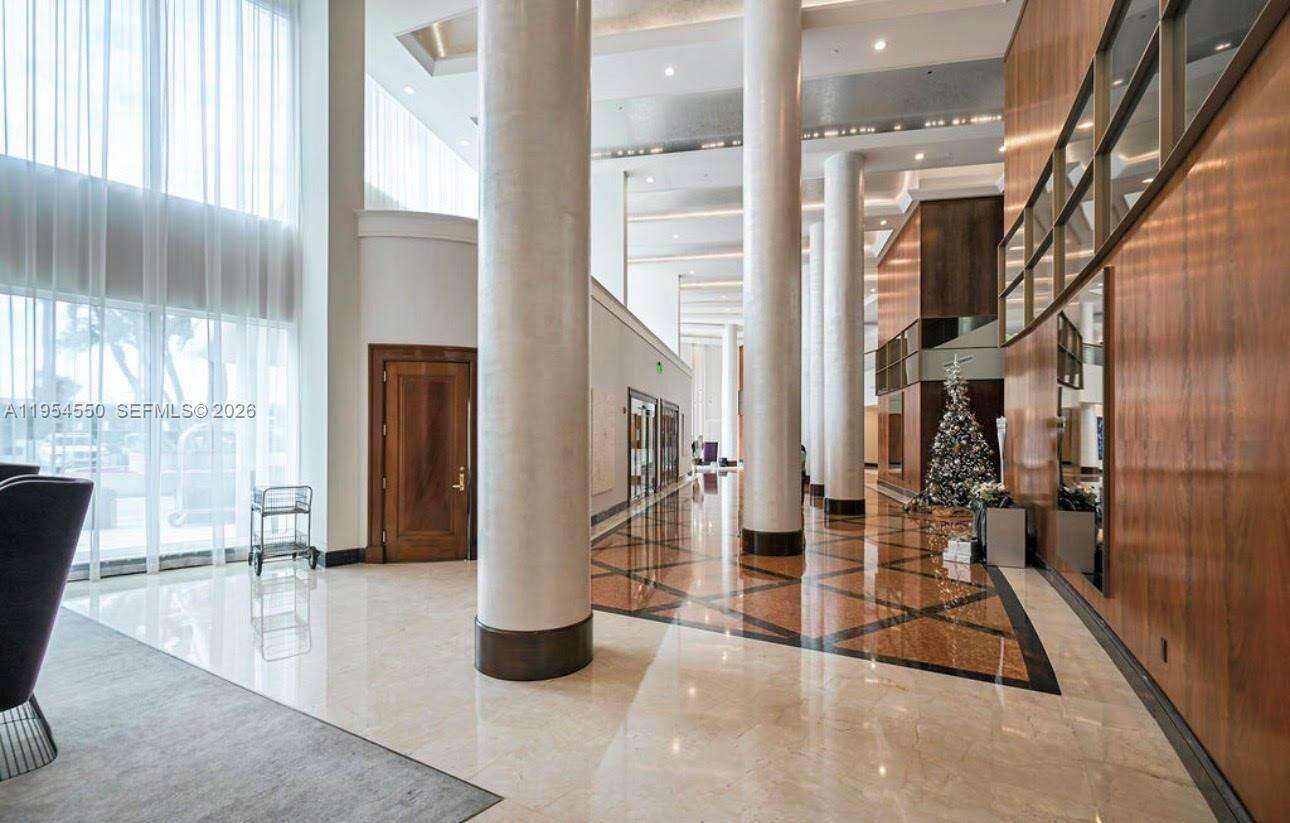 MAJESTIC TOWER AT BAL HARBOUR - 9601 Collins Ave, Bal Harbour, FL 33154 | Picture 8