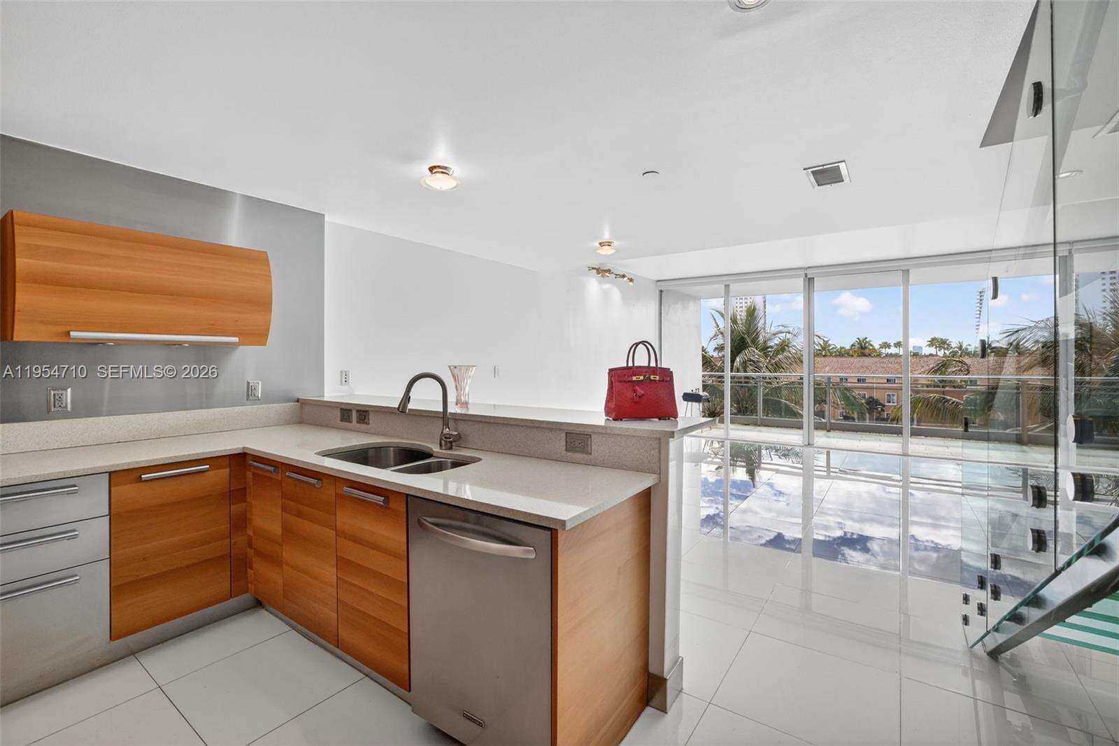 Artech at 2950 188 St, Aventura, FL 33180 - For Sale photo 21