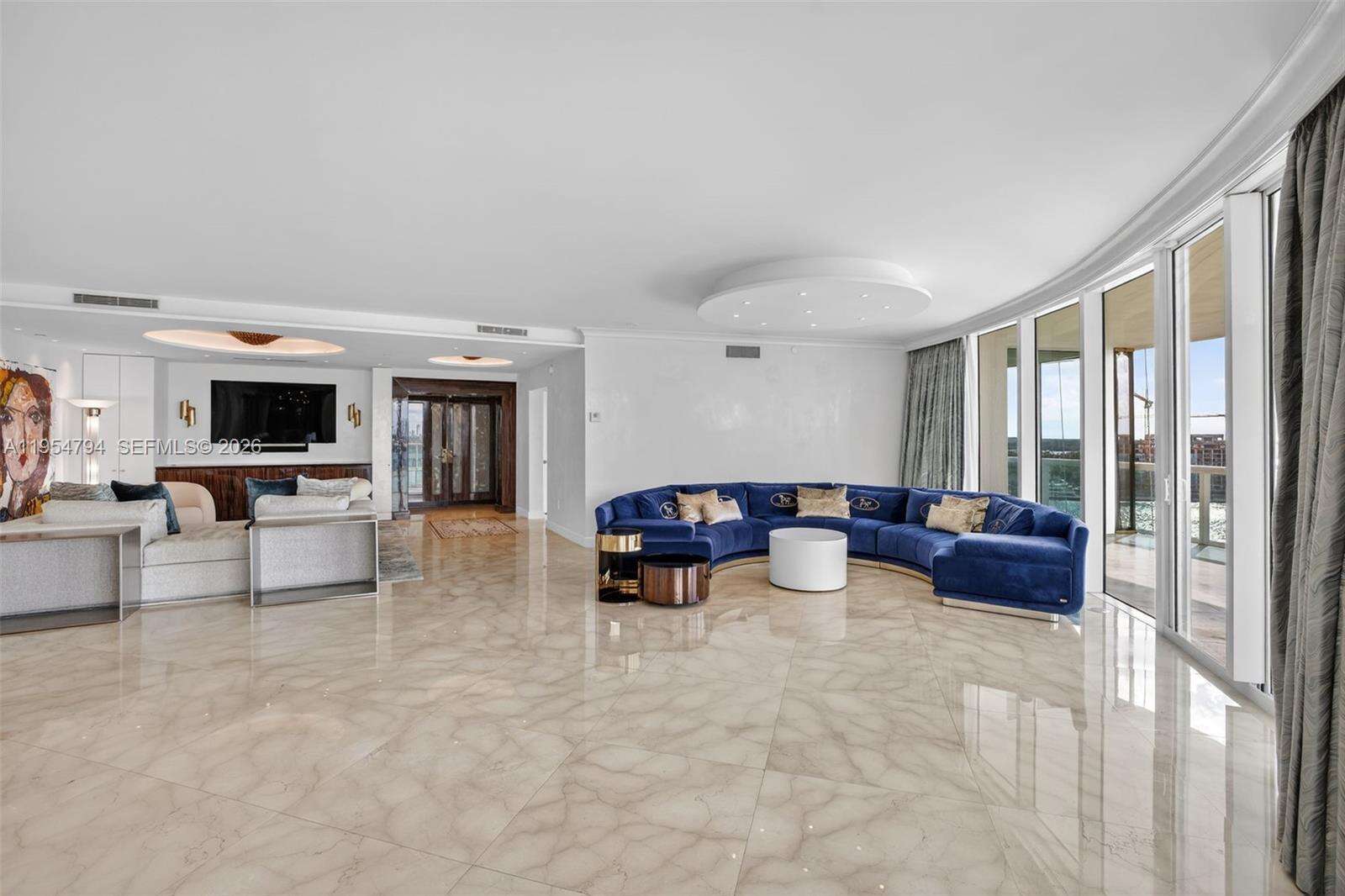 MURANO AT PORTOFINO - 1000 Pointe Dr, Miami Beach, FL 33139 | Picture 17