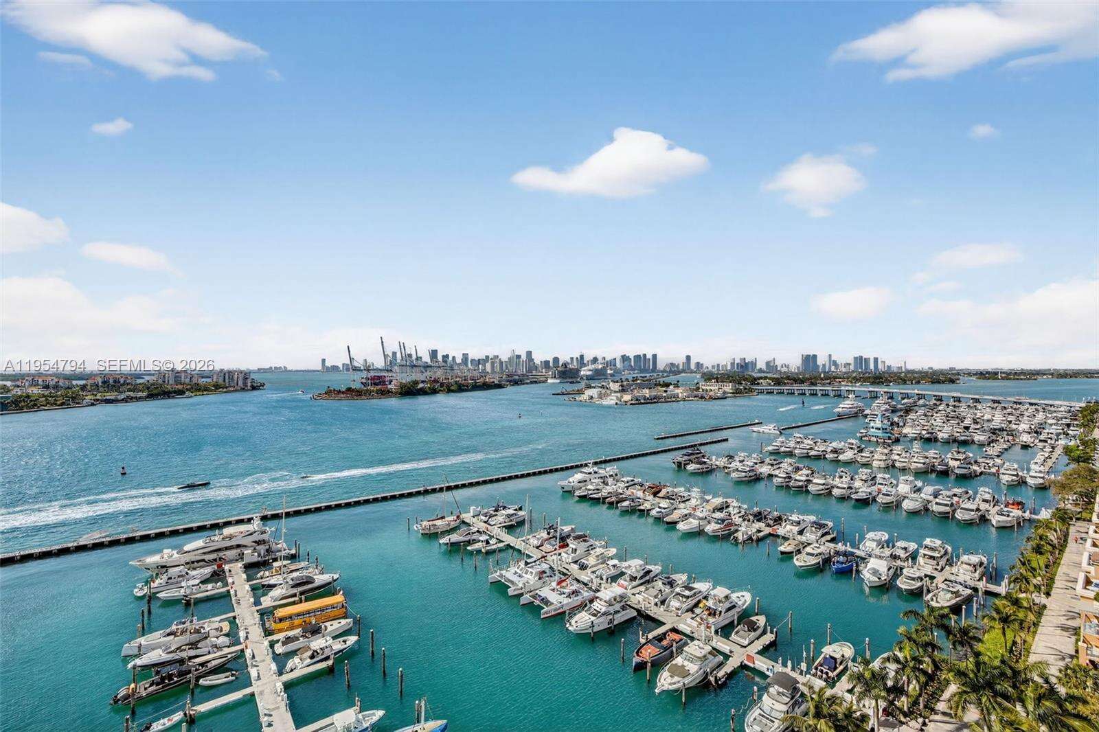 MURANO AT PORTOFINO - 1000 Pointe Dr, Miami Beach, FL 33139 | Picture 24