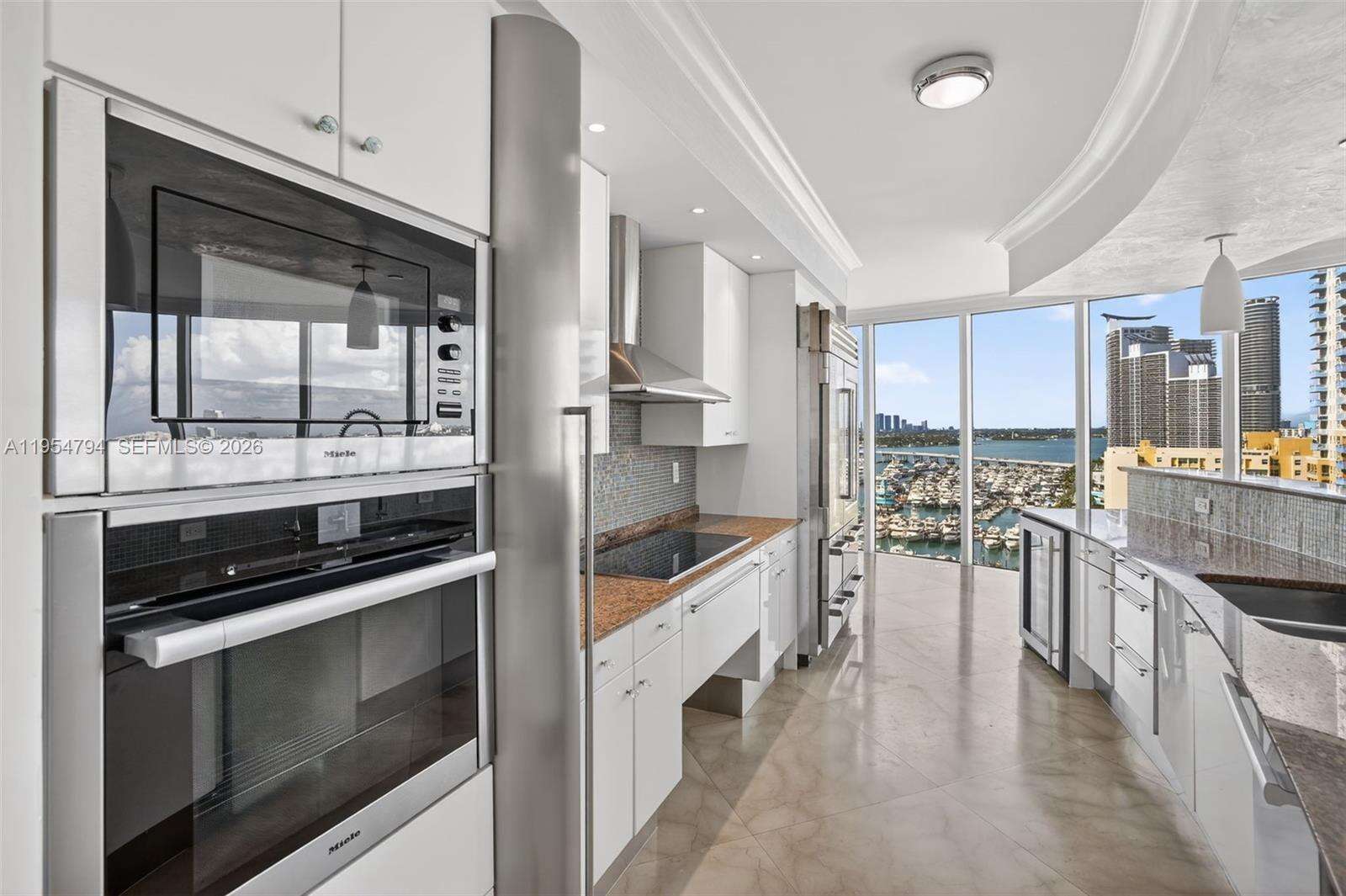 MURANO AT PORTOFINO - 1000 Pointe Dr, Miami Beach, FL 33139 | Picture 31