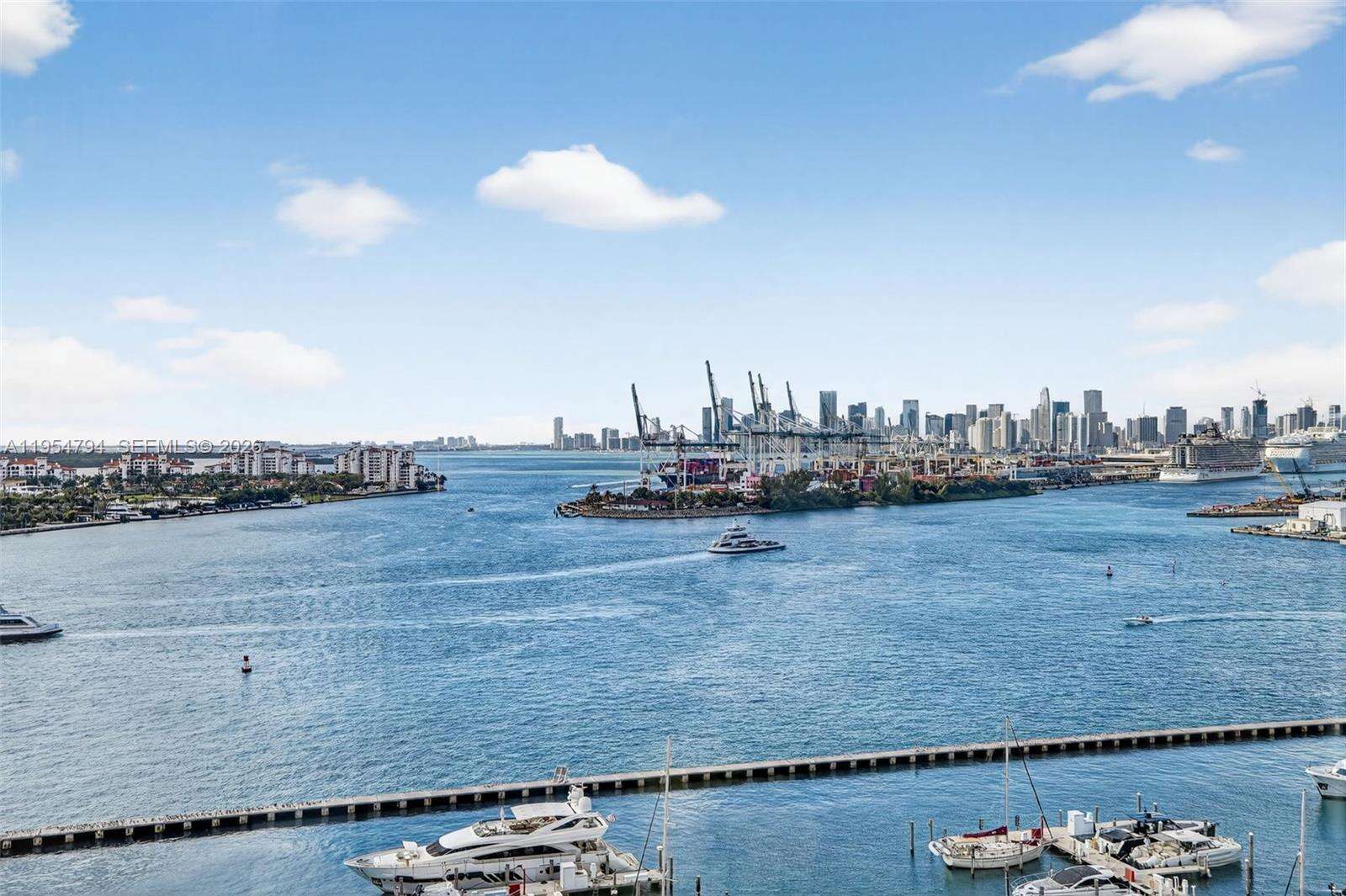 MURANO AT PORTOFINO - 1000 Pointe Dr, Miami Beach, FL 33139 | Picture 38