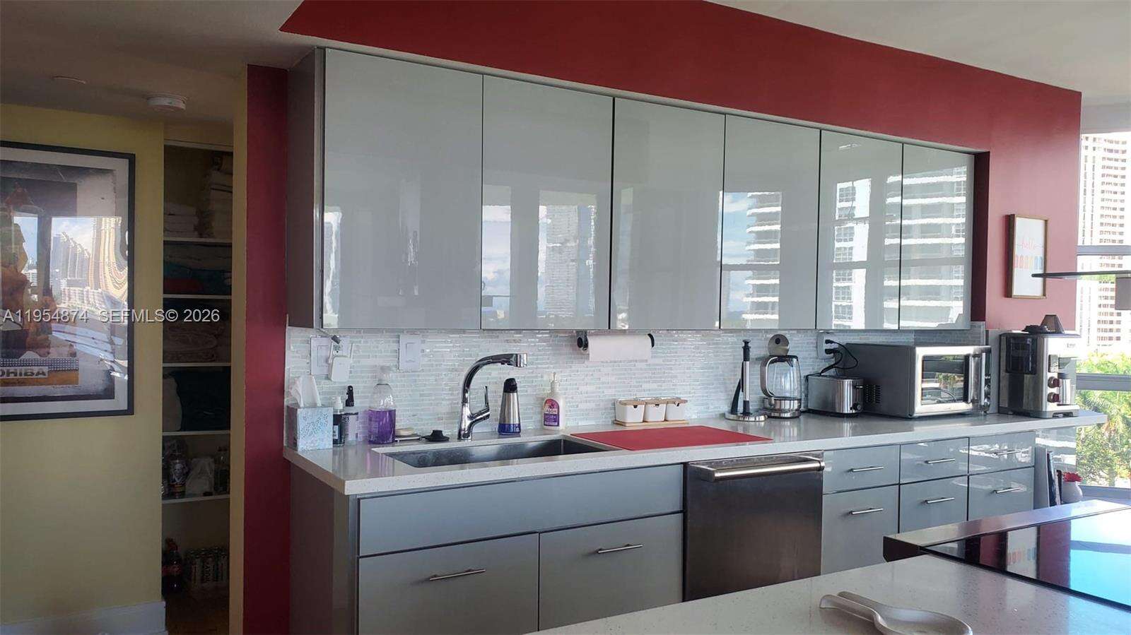 Mystic Pointe 1 at 3600 Mystic Pointe Dr, Aventura, FL 33180 - For Sale photo 3
