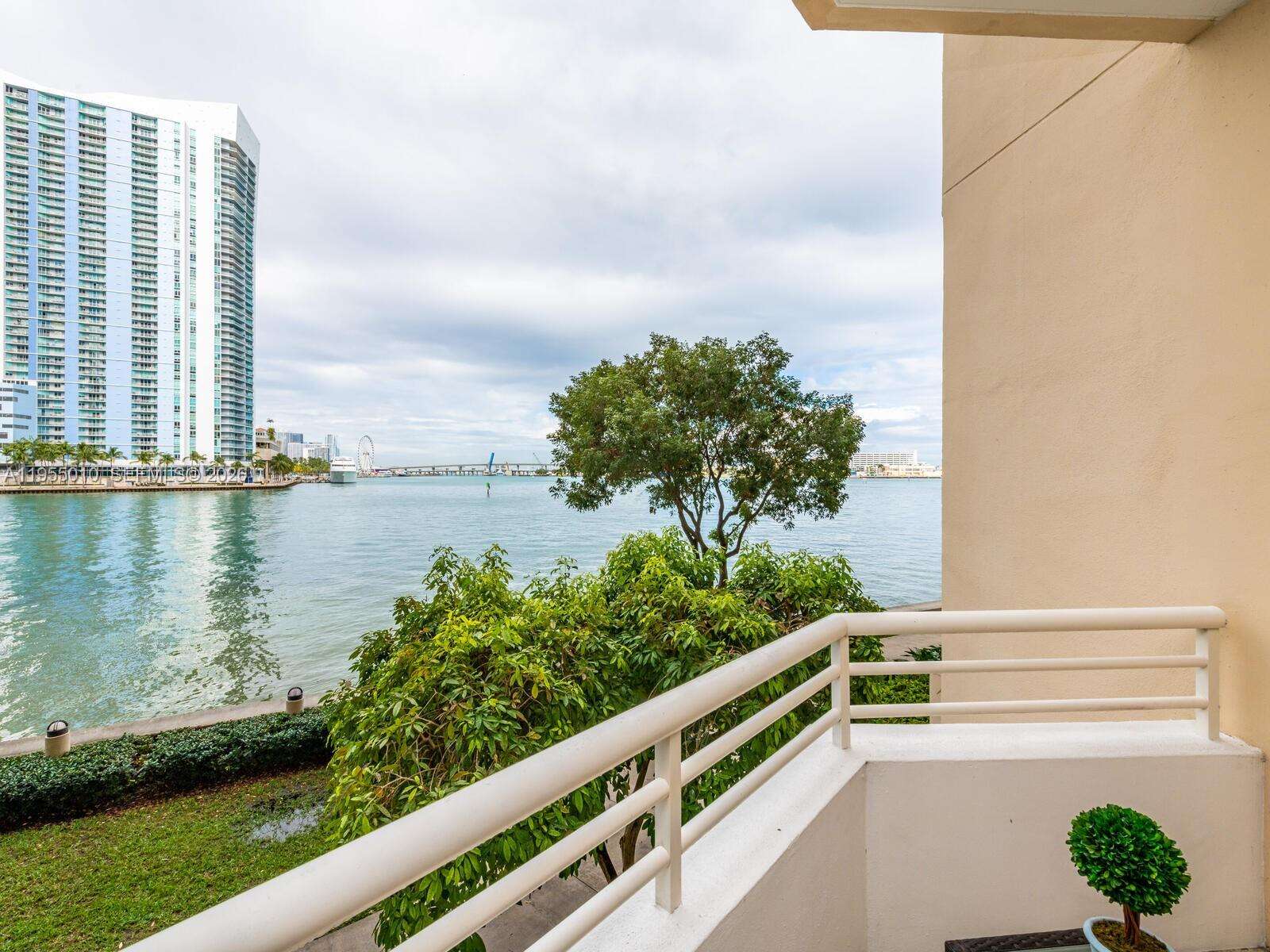 One Tequesta Point at 888 Brickell Key Dr, Miami, FL 33131 - For Sale photo 45