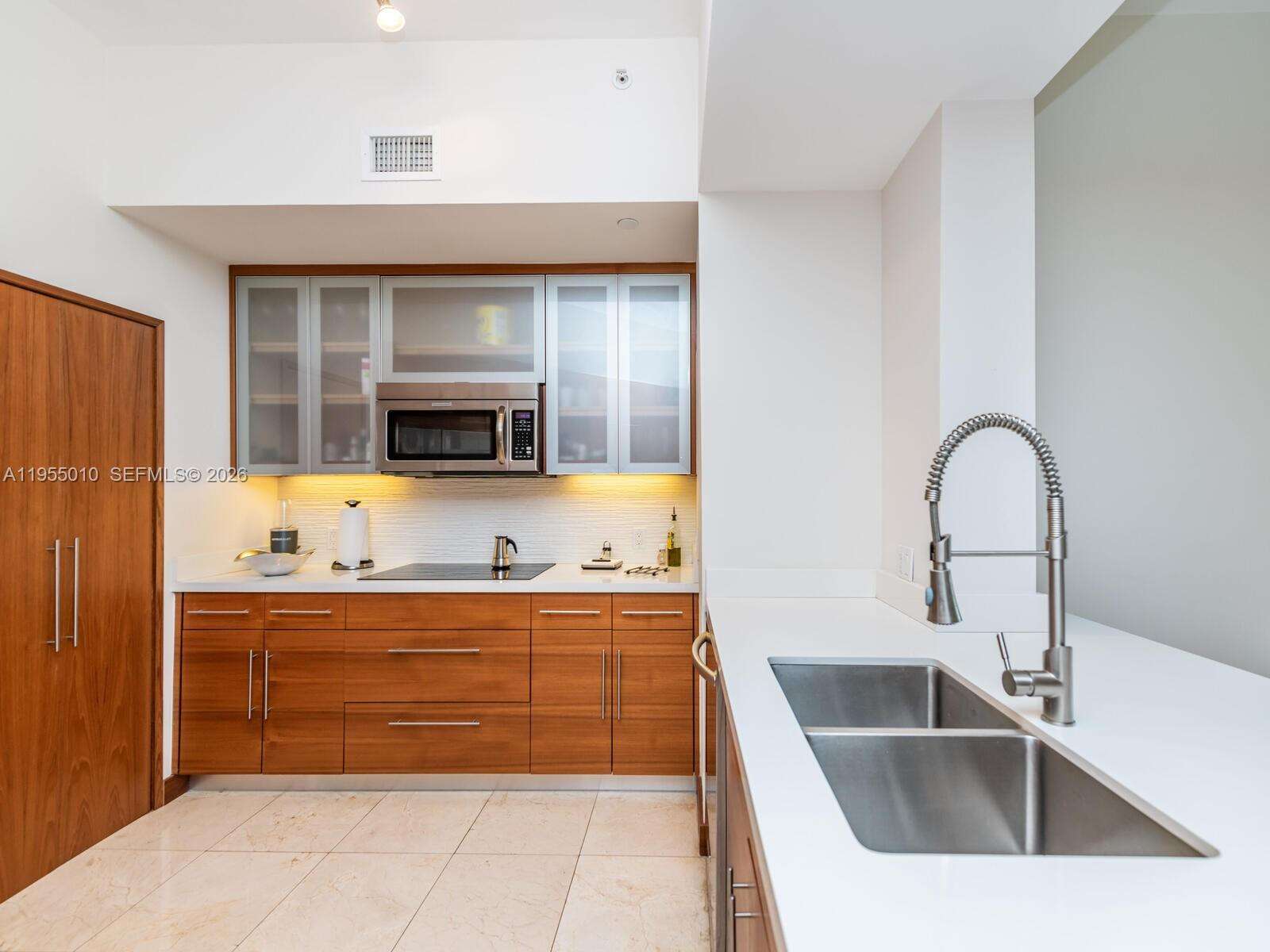 One Tequesta Point at 888 Brickell Key Dr, Miami, FL 33131 - For Sale photo 6