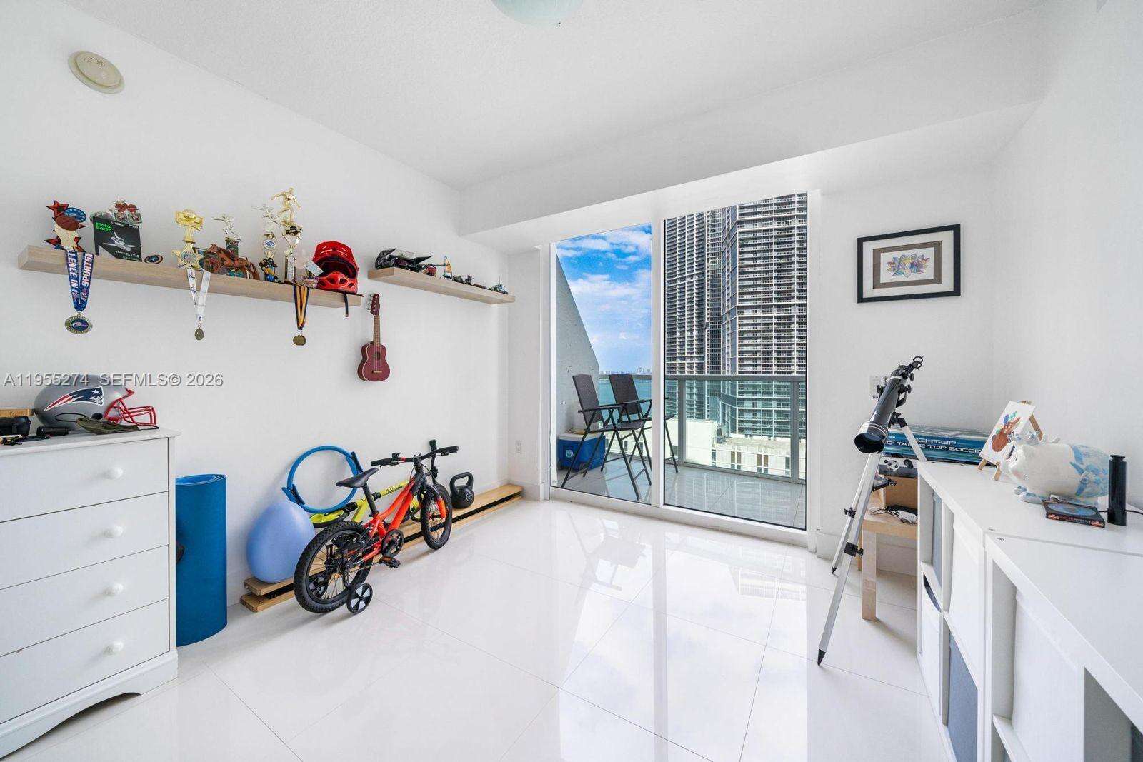 Brickell On The River at 41 5 St, Miami, FL 33131 - For Sale photo 11