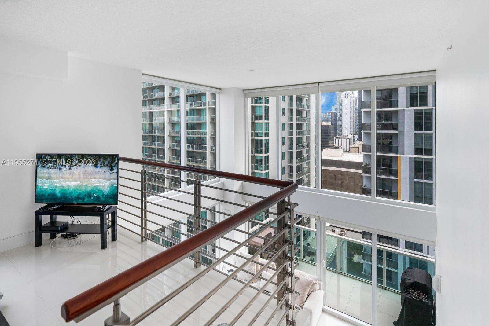 Brickell On The River at 41 5 St, Miami, FL 33131 - For Sale photo 8