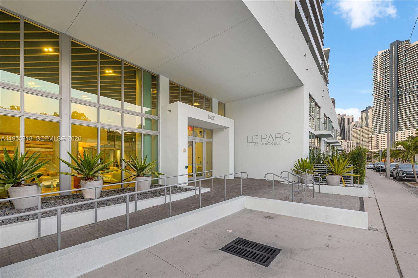 Le Parc At Brickell at 1600 1 Ave, Miami, FL 33129 - For Sale photo 35