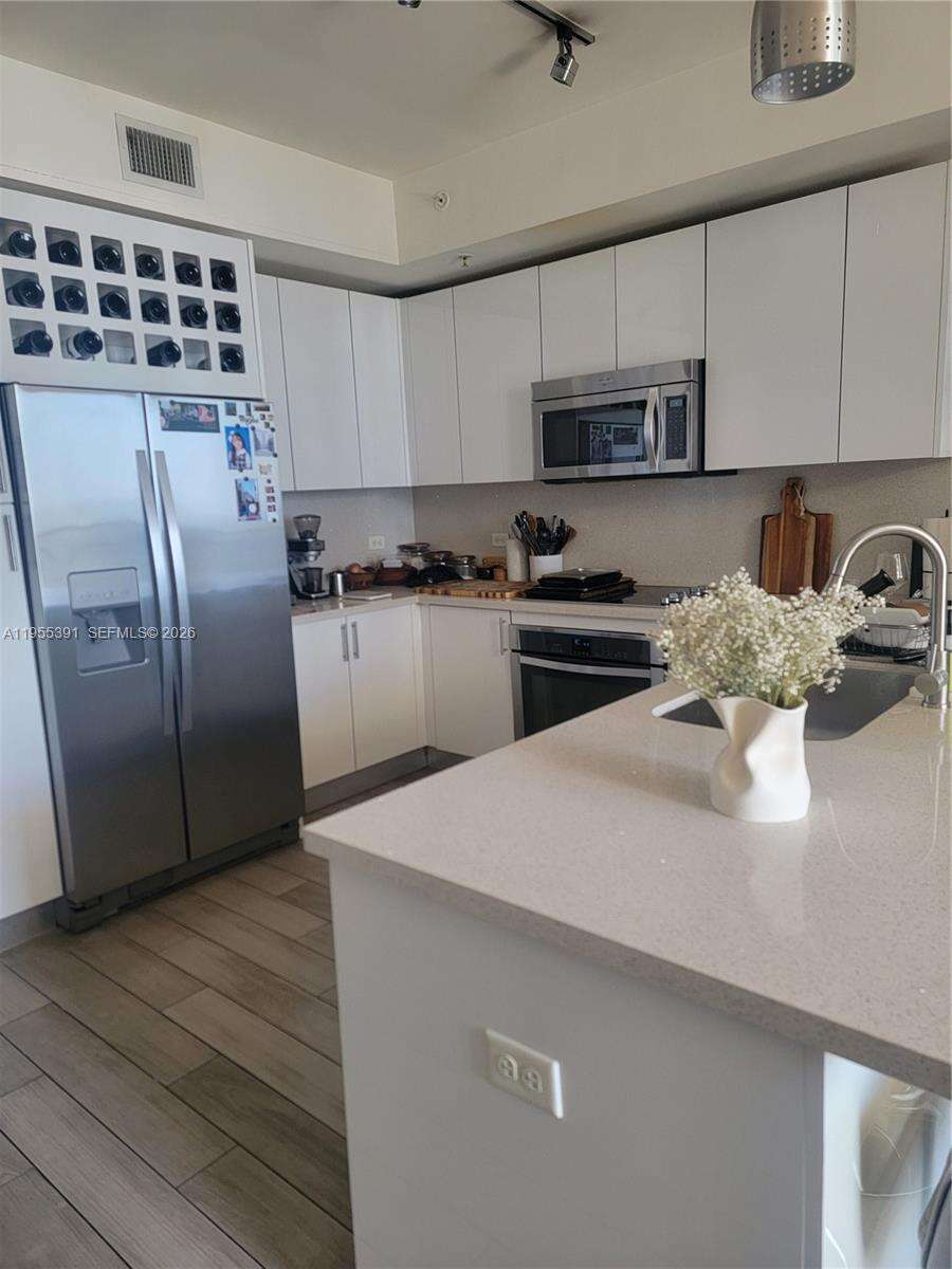 Nine At Mary Brickell Village at 999 1 Ave, Miami, FL 33130 - For Sale photo 12