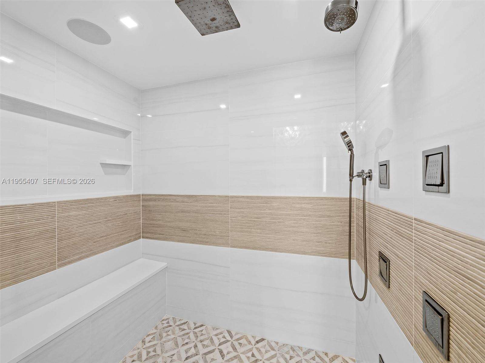 LAS OLAS RIVER HOUSE - 333 Las Olas Way, Fort Lauderdale, FL 33301 | Picture 29