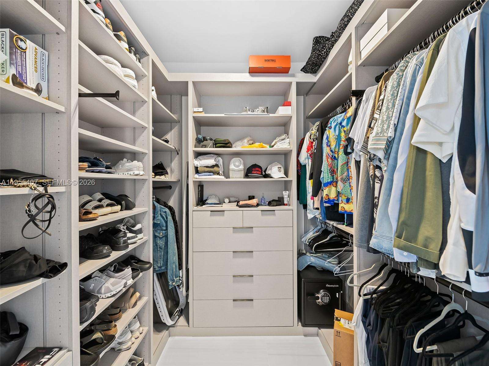 LAS OLAS RIVER HOUSE - 333 Las Olas Way, Fort Lauderdale, FL 33301 | Picture 30