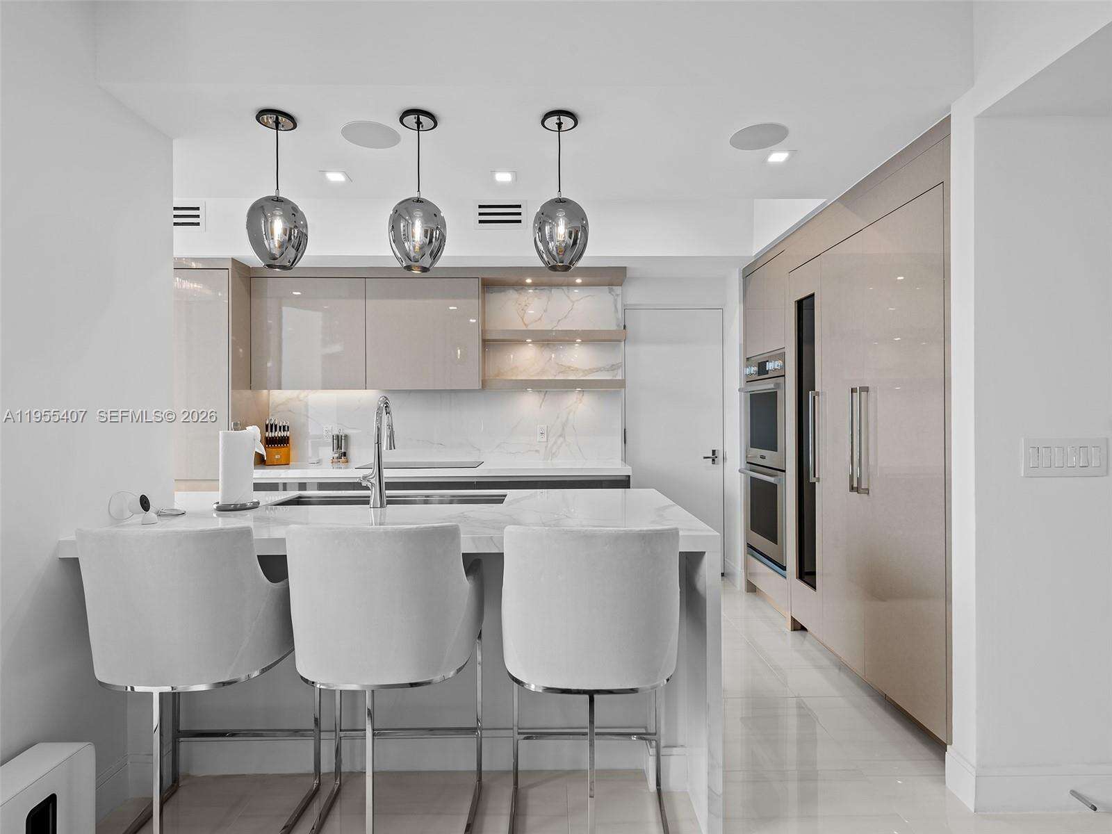 LAS OLAS RIVER HOUSE - 333 Las Olas Way, Fort Lauderdale, FL 33301 | Picture 5