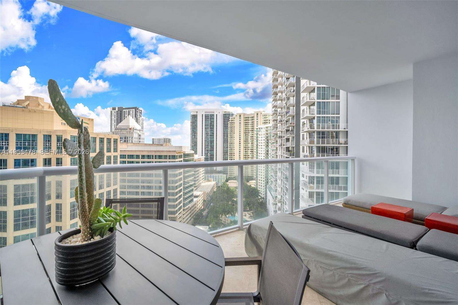 LAS OLAS RIVER HOUSE - 333 Las Olas Way, Fort Lauderdale, FL 33301 | Picture 12