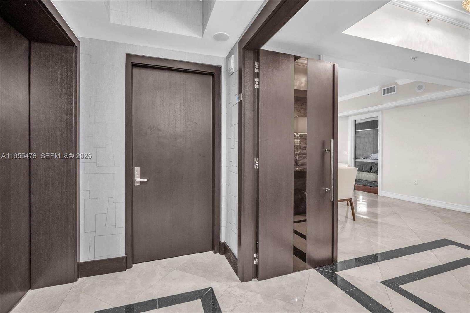 LAS OLAS RIVER HOUSE - 333 Las Olas Way, Fort Lauderdale, FL 33301 | Picture 15