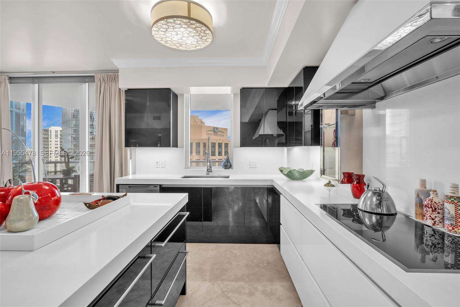 LAS OLAS RIVER HOUSE - 333 Las Olas Way, Fort Lauderdale, FL 33301 | Picture 8