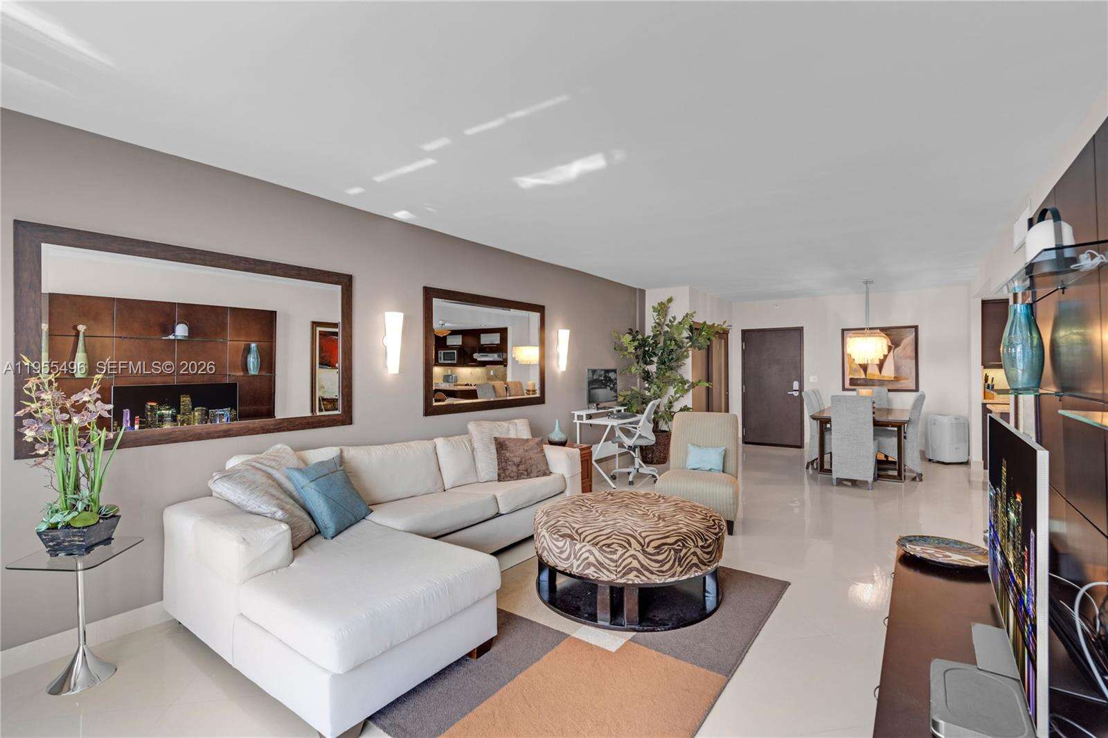 RONEY PALACE - 2301 Collins Ave, Miami Beach, FL 33139 | Picture 7