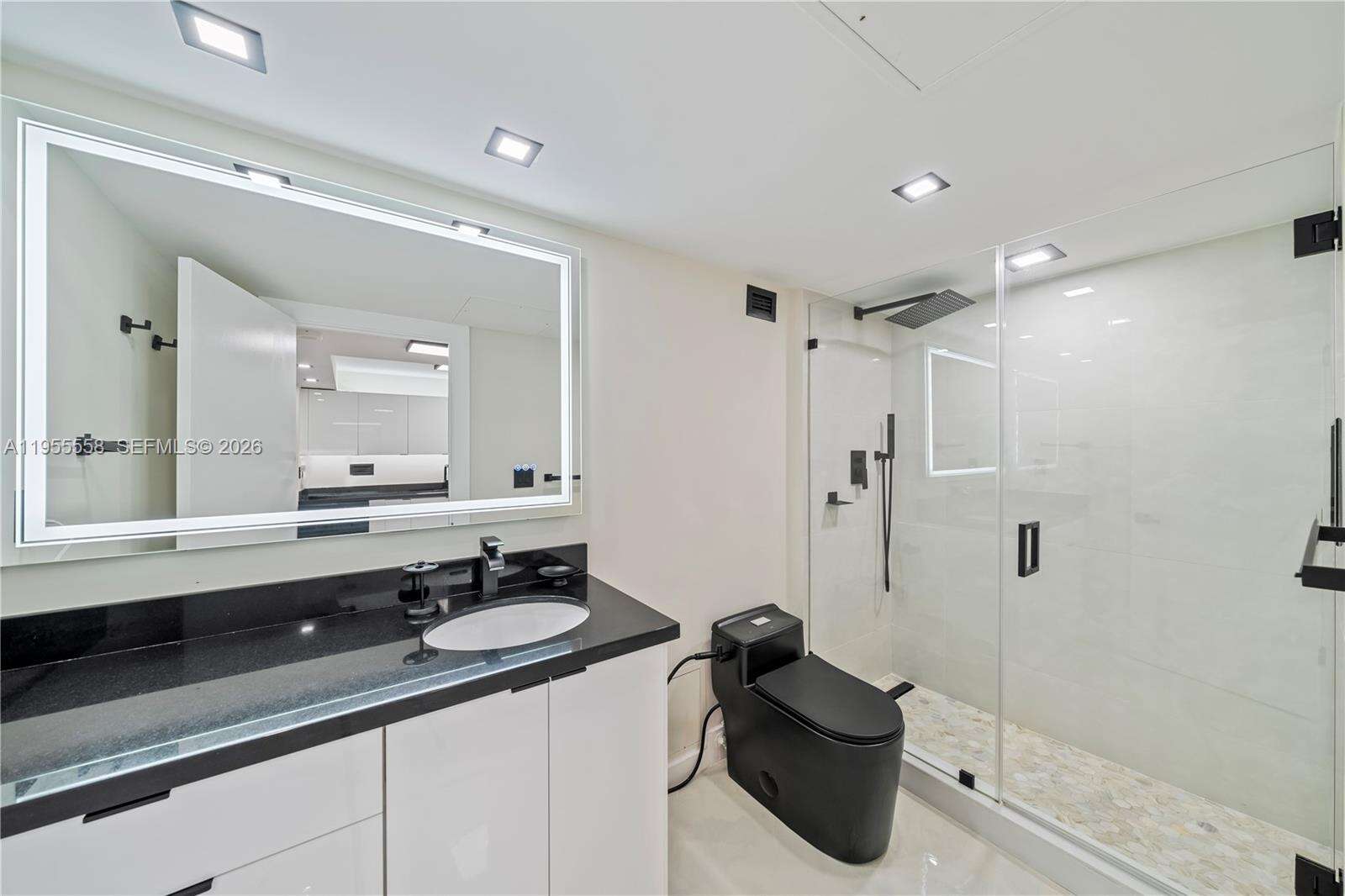 Roney Palace at 2301 Collins Ave, Miami Beach, FL 33139 - For Sale photo 15