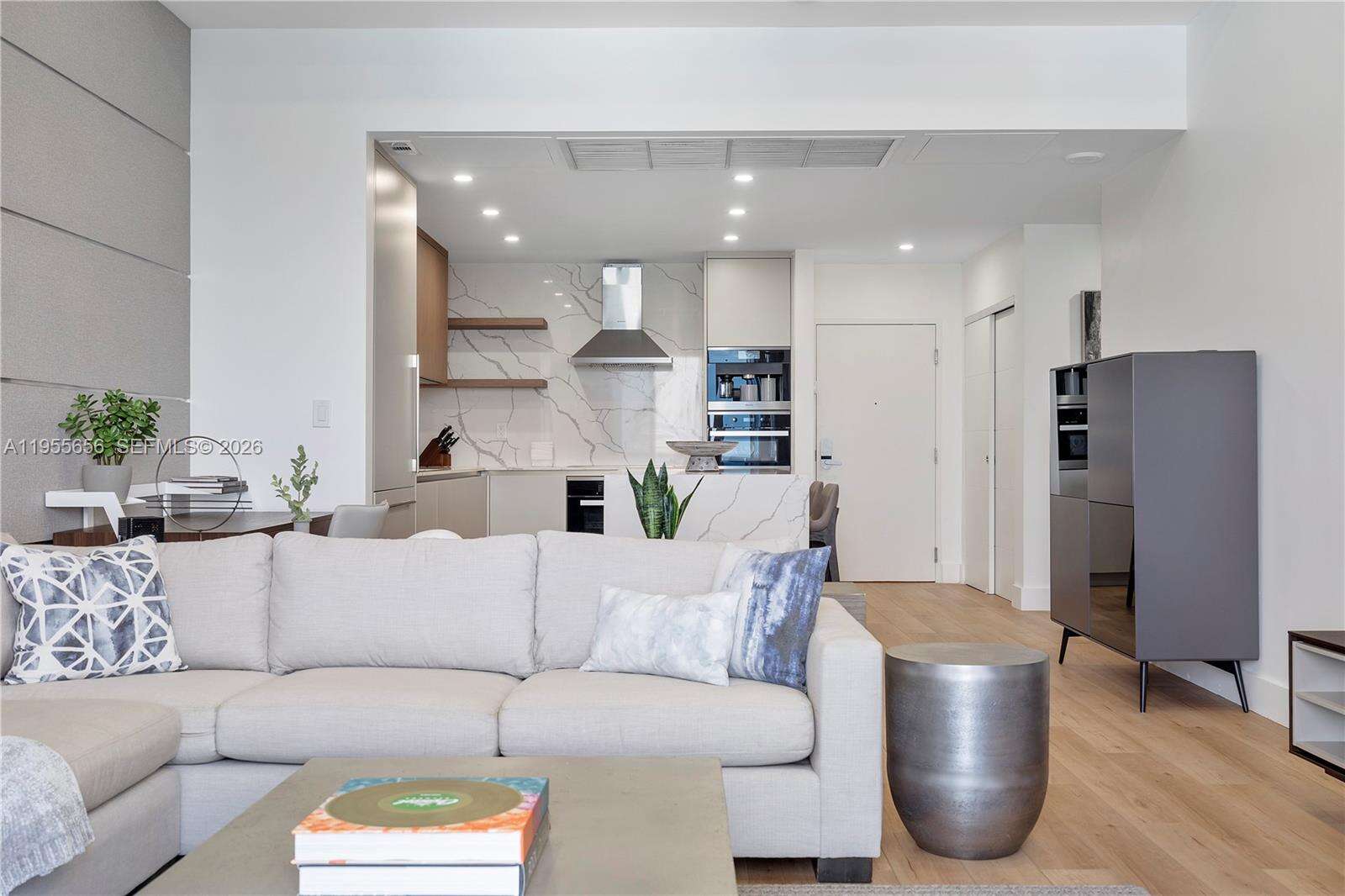 Roney Palace at 2301 Collins Ave, Miami Beach, FL 33139 - For Sale photo 1