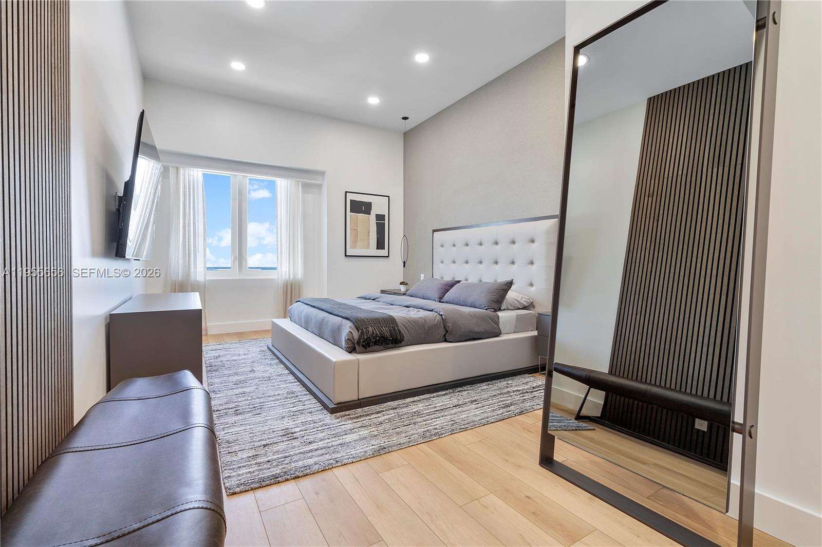 Roney Palace at 2301 Collins Ave, Miami Beach, FL 33139 - For Sale photo 12