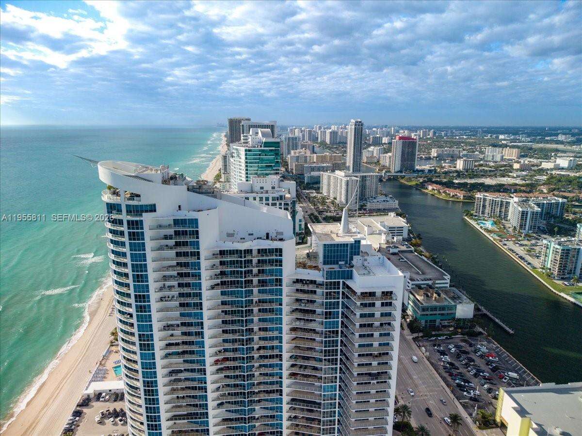 OCEAN PALMS - 3101 Ocean Dr, Hollywood, FL 33019 | Picture 5