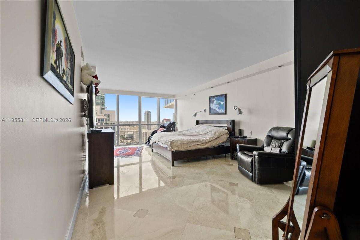 OCEAN PALMS - 3101 Ocean Dr, Hollywood, FL 33019 | Picture 45