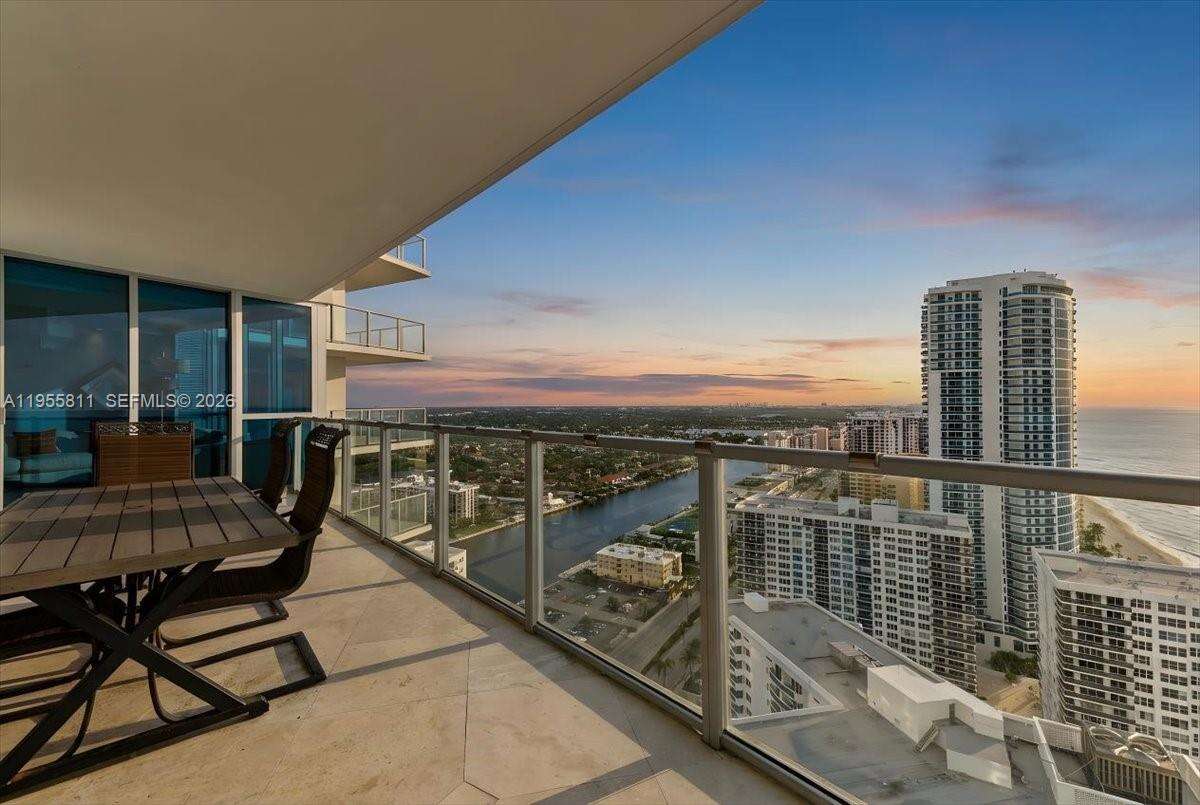 OCEAN PALMS - 3101 Ocean Dr, Hollywood, FL 33019 | Picture 68