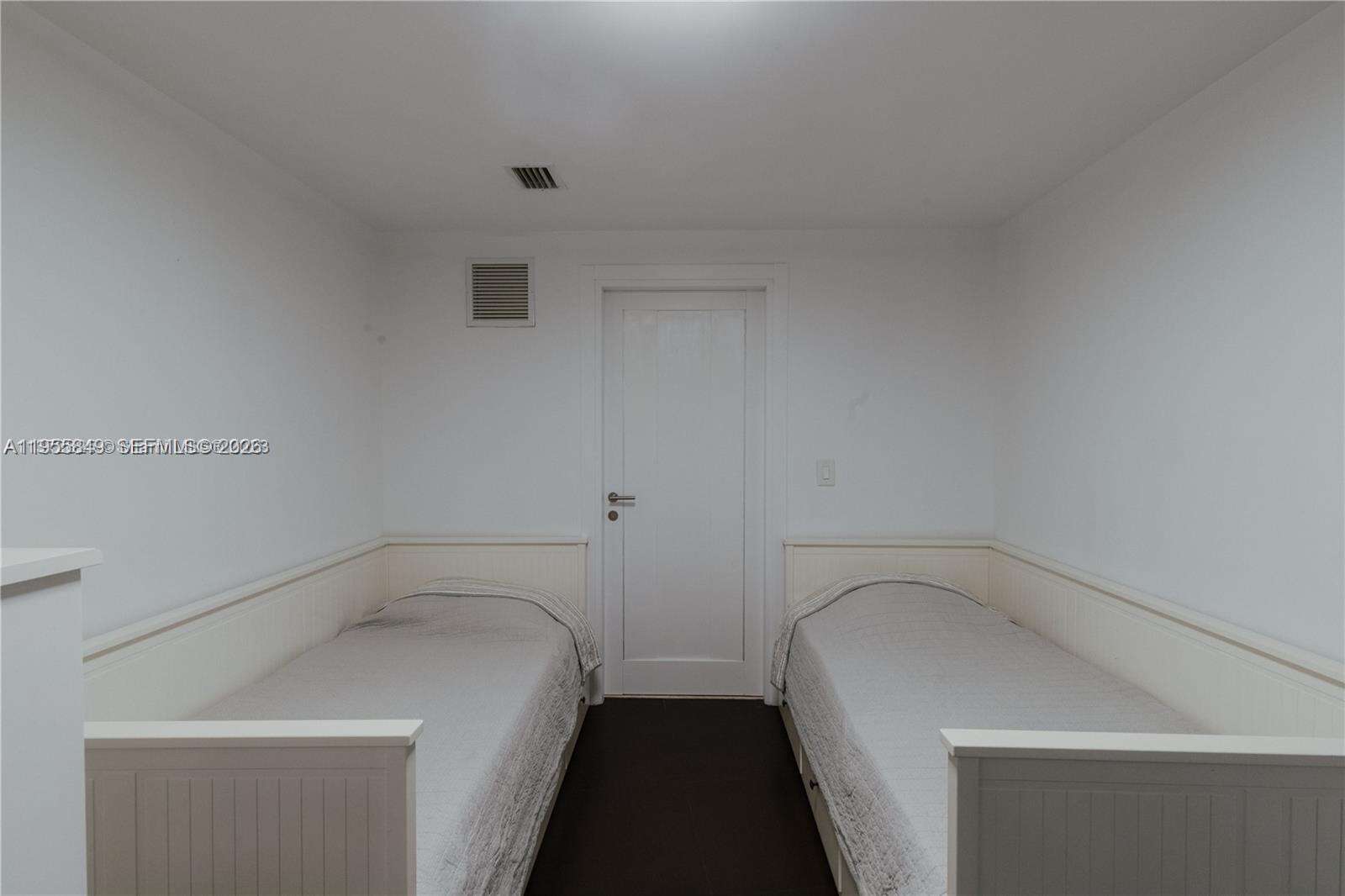 TRUMP ROYALE - 18201 Collins Ave, Sunny Isles Beach, FL 33160 | Picture 31