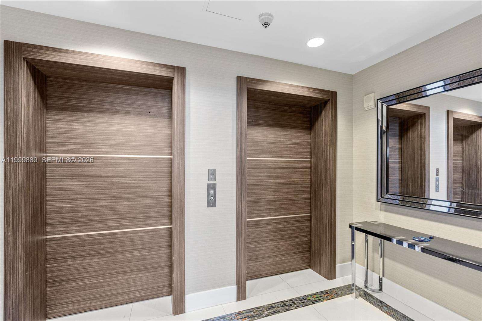 TRUMP ROYALE - 18201 Collins Ave, Sunny Isles Beach, FL 33160 | Picture 4