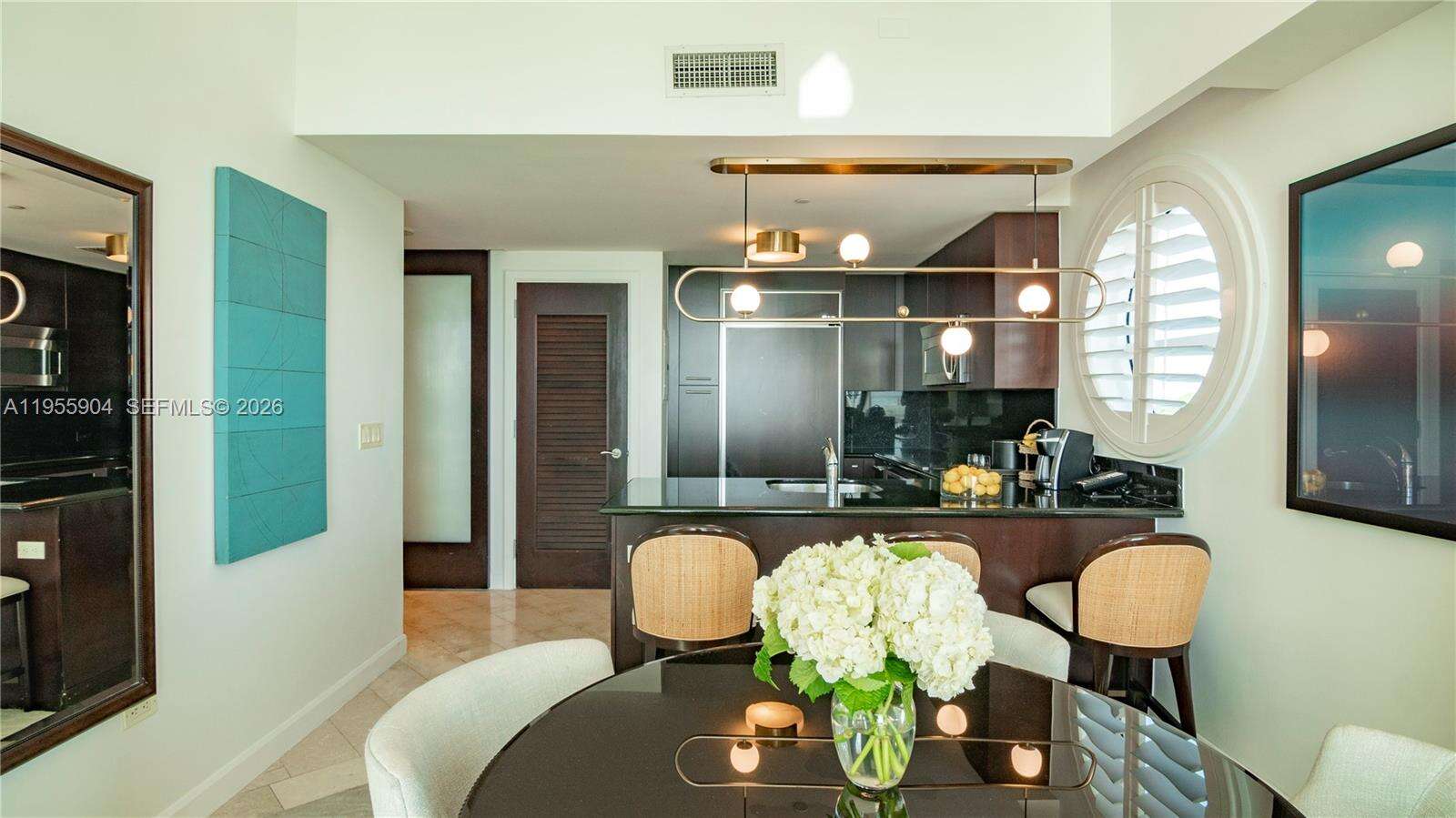 FONTAINEBLEAU III OCEAN CLUB - 4391 Collins Ave, Miami Beach, FL 33140 | Picture 15