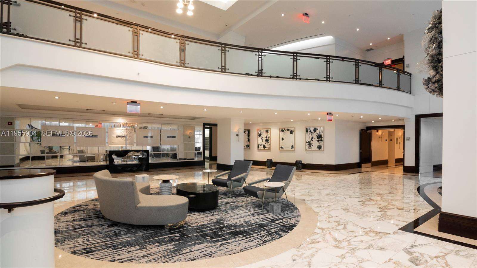 FONTAINEBLEAU III OCEAN CLUB - 4391 Collins Ave, Miami Beach, FL 33140 | Picture 37